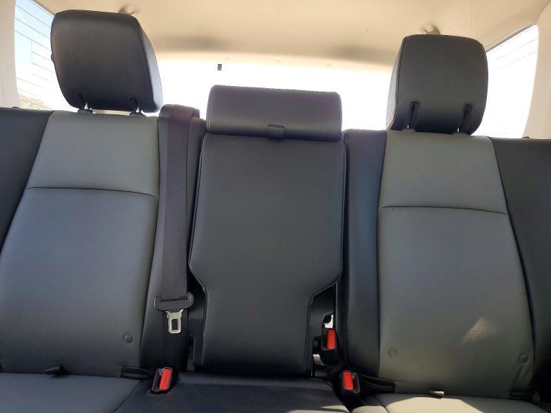 2023 TOYOTA 4RUNNER SR5 PREMIUM — Фото 10 из 13