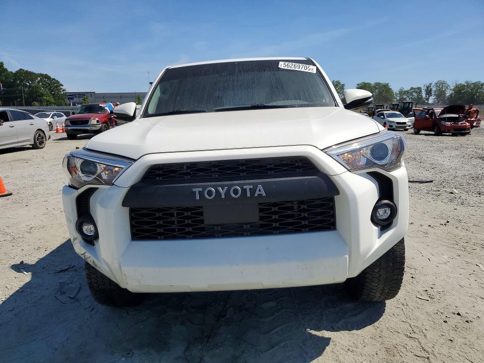2023 TOYOTA 4RUNNER SR5 PREMIUM — Фото 5 из 13
