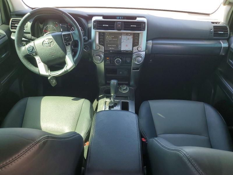 2023 TOYOTA 4RUNNER SR5 PREMIUM — Фото 8 из 13