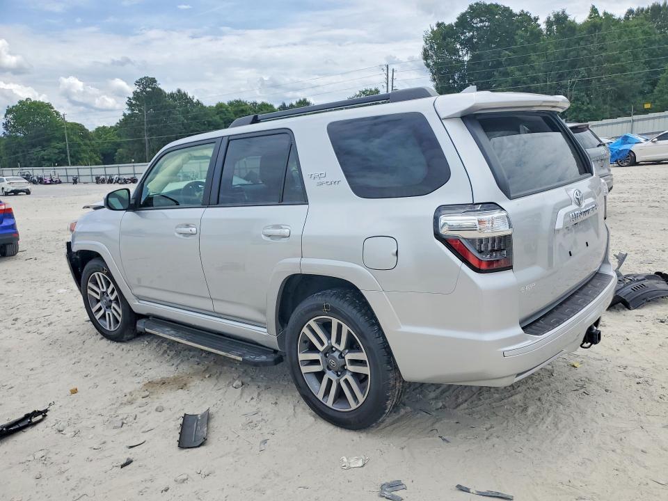 2023 TOYOTA 4RUNNER TRD SPORT — Фото 2 из 13