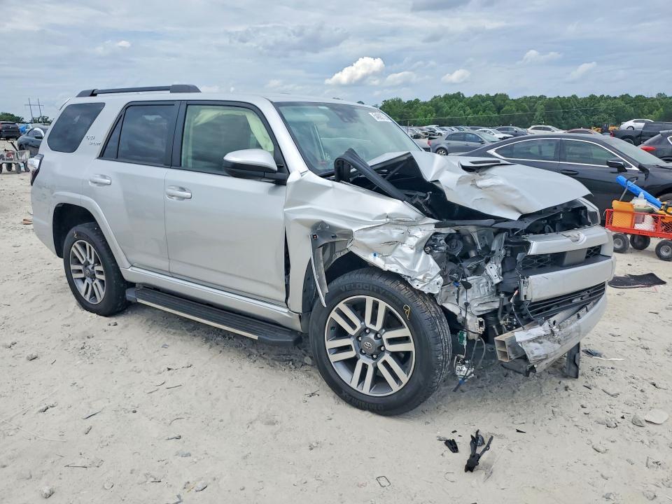 2023 TOYOTA 4RUNNER TRD SPORT — Фото 4 из 13
