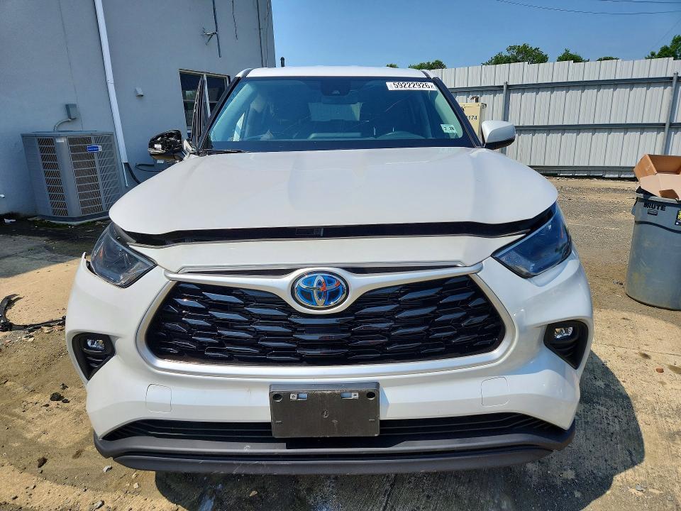 2023 TOYOTA HIGHLANDER HYBRID LE — Фото 5 из 13