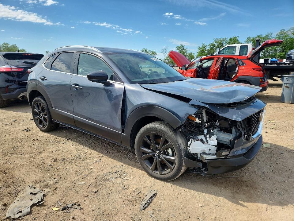 2025 MAZDA CX-30 AWD S CARBON EDITION — Фото 4 из 13