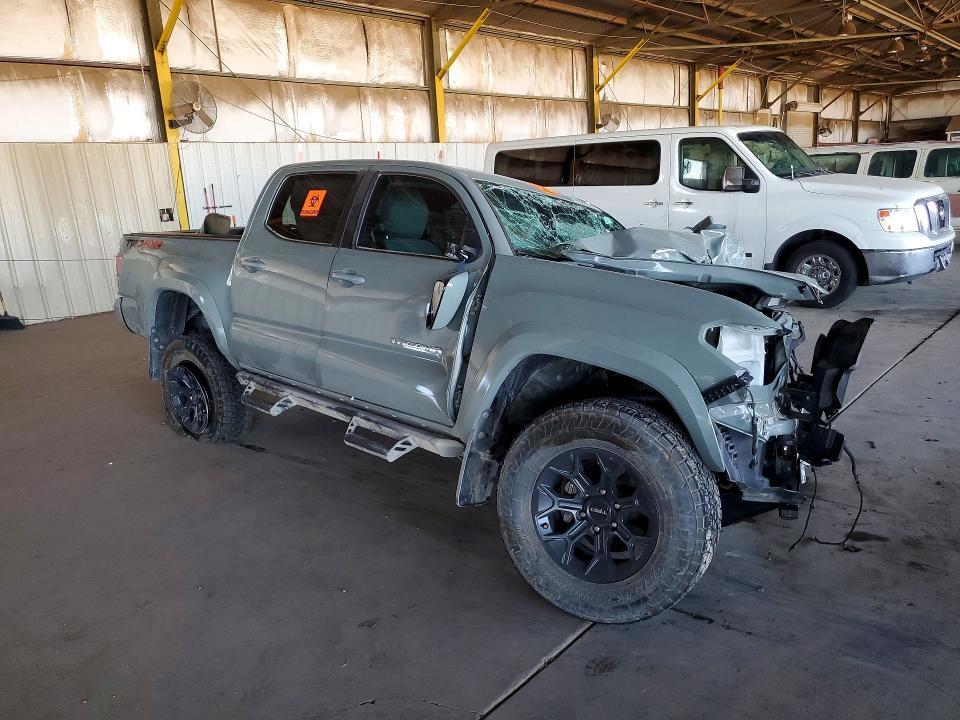 2023 TOYOTA TACOMA TRD SPORT — Фото 4 из 12