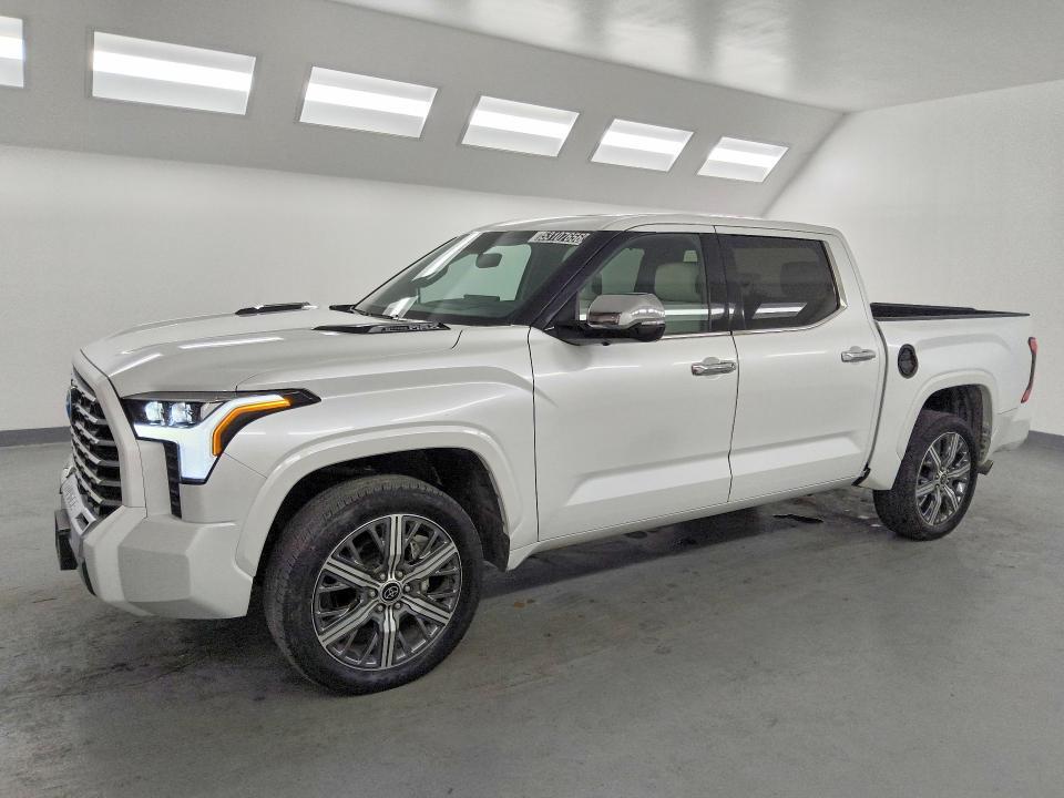 2023 TOYOTA TUNDRA