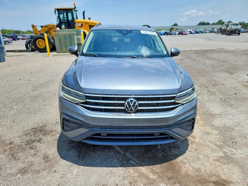 2023 VOLKSWAGEN TIGUAN S — Фото 5 из 13