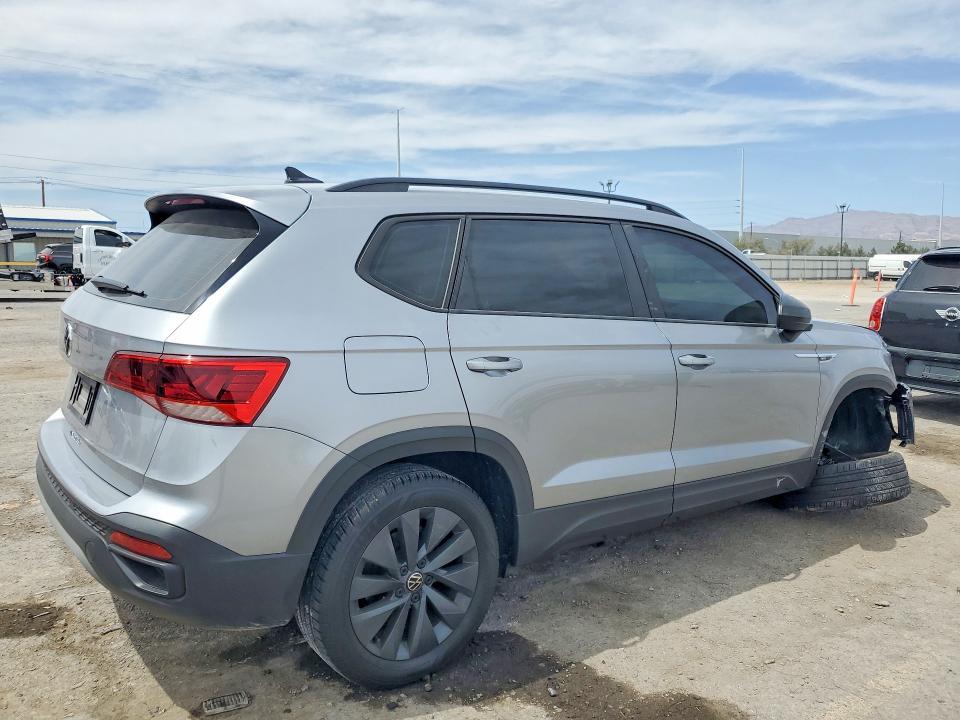 2023 VOLKSWAGEN TAOS S — Фото 3 из 13