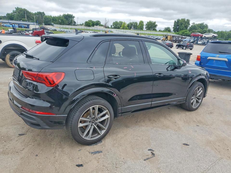 WA1EECF33R1121049 2024 AUDI Q3 photo no. 3