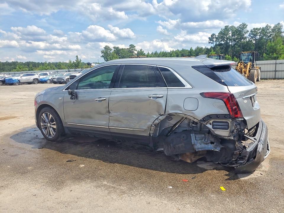 2024 CADILLAC XT5 PREMIUM LUXURY — Фото 2 из 13
