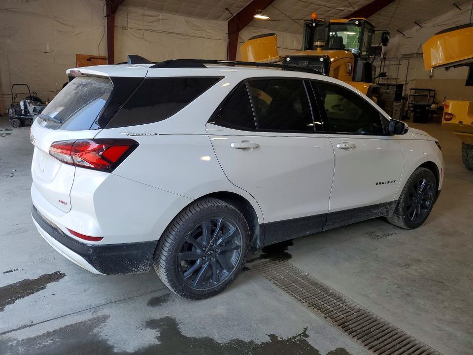 2024 CHEVROLET EQUINOX RS — Фото 3 из 13