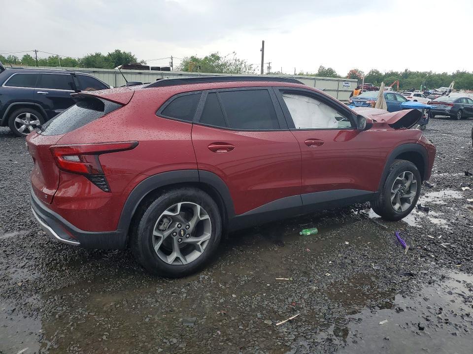 2024 CHEVROLET TRAX 1LT — Фото 3 из 13
