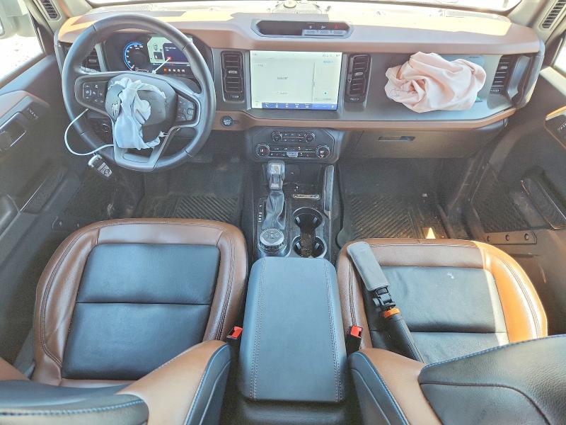 2024 FORD BRONCO OUTER BANKS — Фото 8 из 12