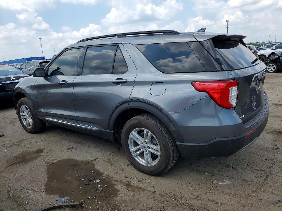 2024 FORD EXPLORER XLT — Фото 2 из 13