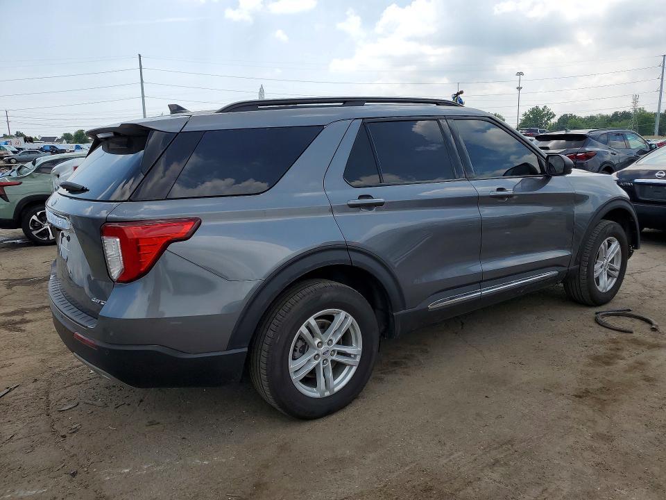 2024 FORD EXPLORER XLT — Фото 3 из 13