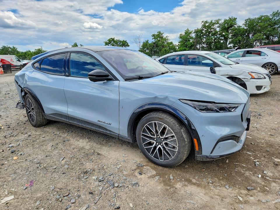 2024 FORD MUSTANG MACH-E PREMIUM — Фото 4 из 12