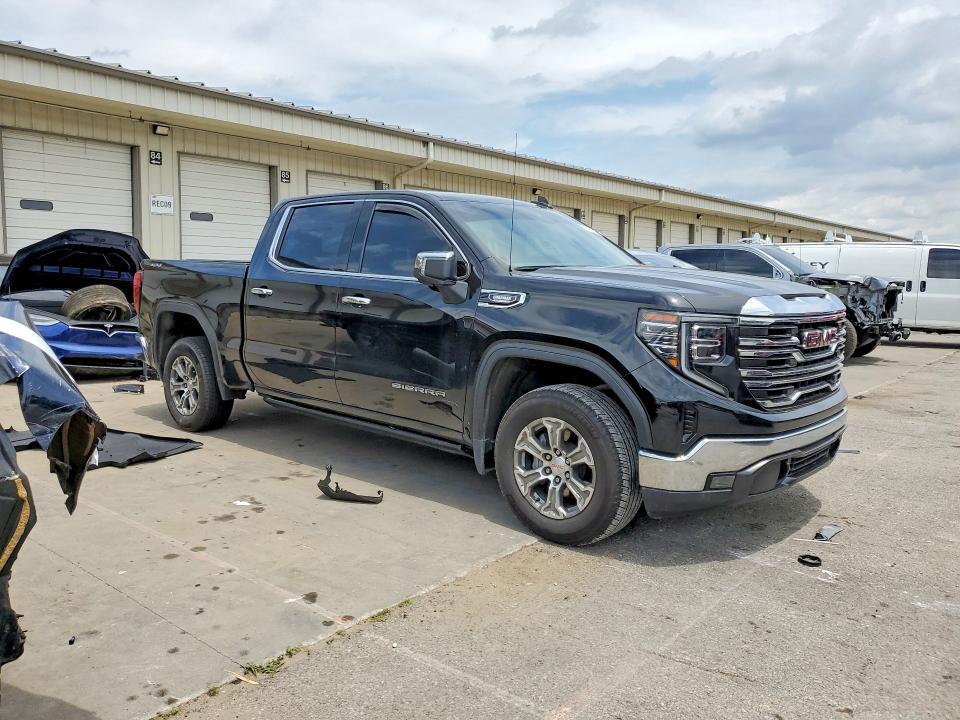 2024 GMC SIERRA K1500 SLT — Фото 4 из 13