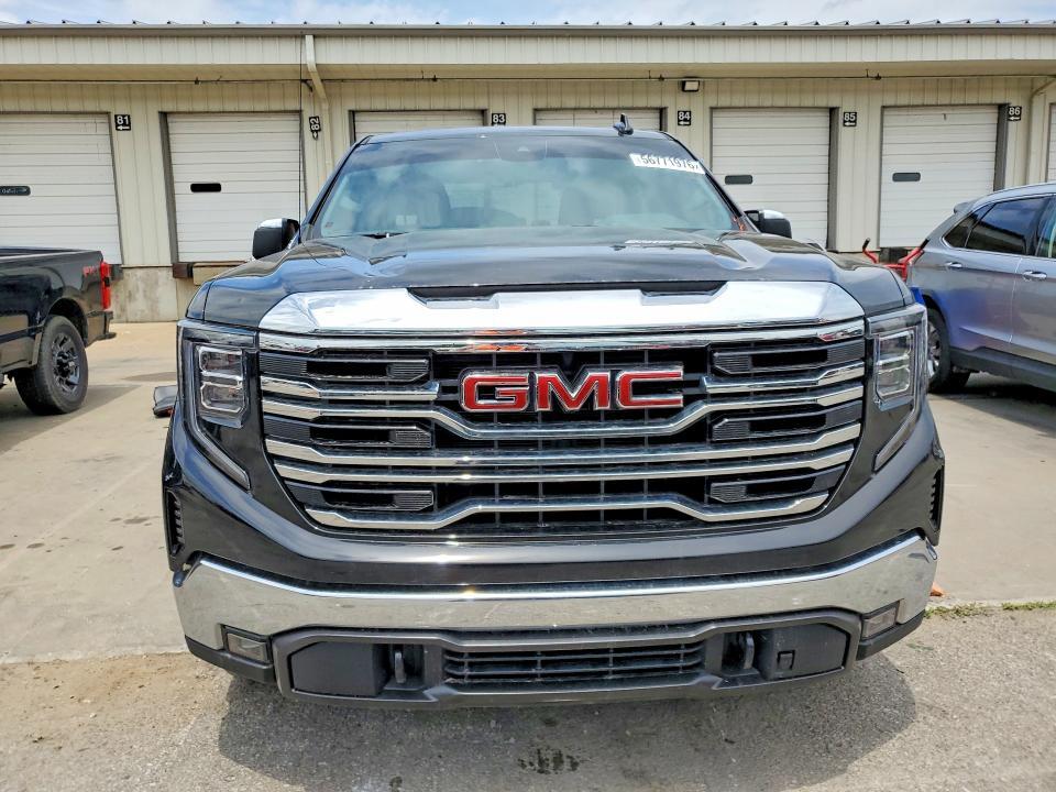 2024 GMC SIERRA K1500 SLT — Фото 5 из 13