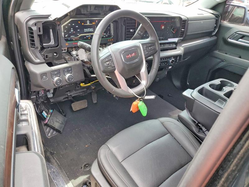 2024 GMC SIERRA K1500 SLT — Фото 8 из 13