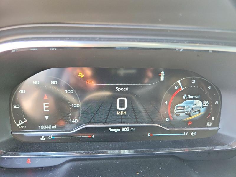 2024 GMC YUKON SLT — Фото 9 из 14