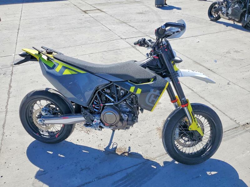 2024 HUSQVARNA SUPERMOTO 701 VBKUSV407RM765245