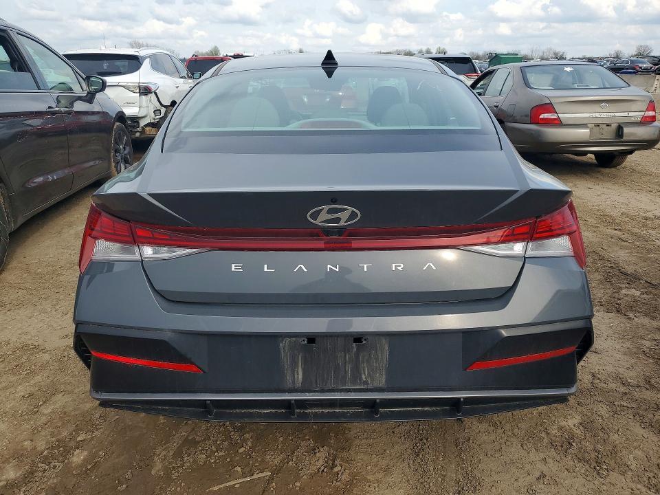 2024 HYUNDAI ELANTRA SEL — Фото 6 из 12