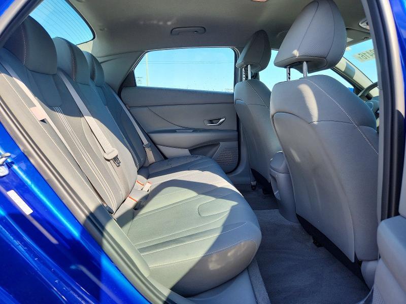 2024 HYUNDAI ELANTRA SEL — Фото 10 из 13