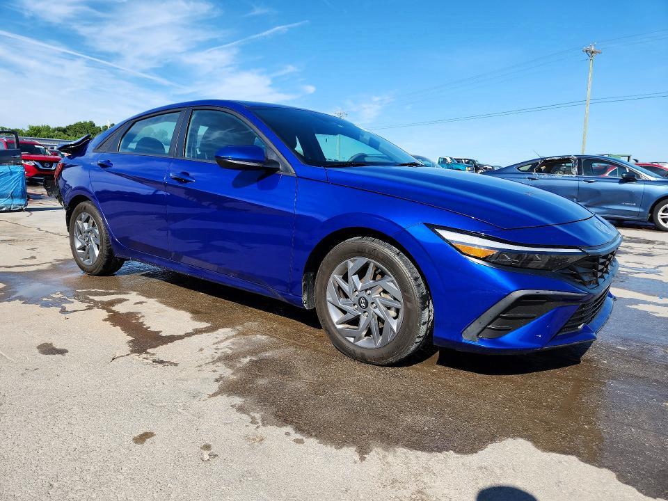 2024 HYUNDAI ELANTRA SEL — Фото 4 из 13
