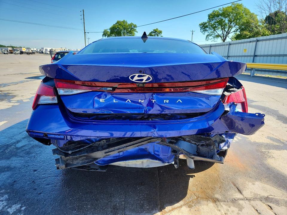 2024 HYUNDAI ELANTRA SEL — Фото 6 из 13