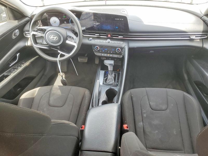 2024 HYUNDAI ELANTRA SEL — Фото 8 из 12