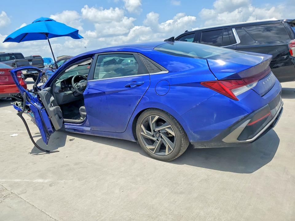 2024 HYUNDAI ELANTRA SEL — Фото 2 из 13