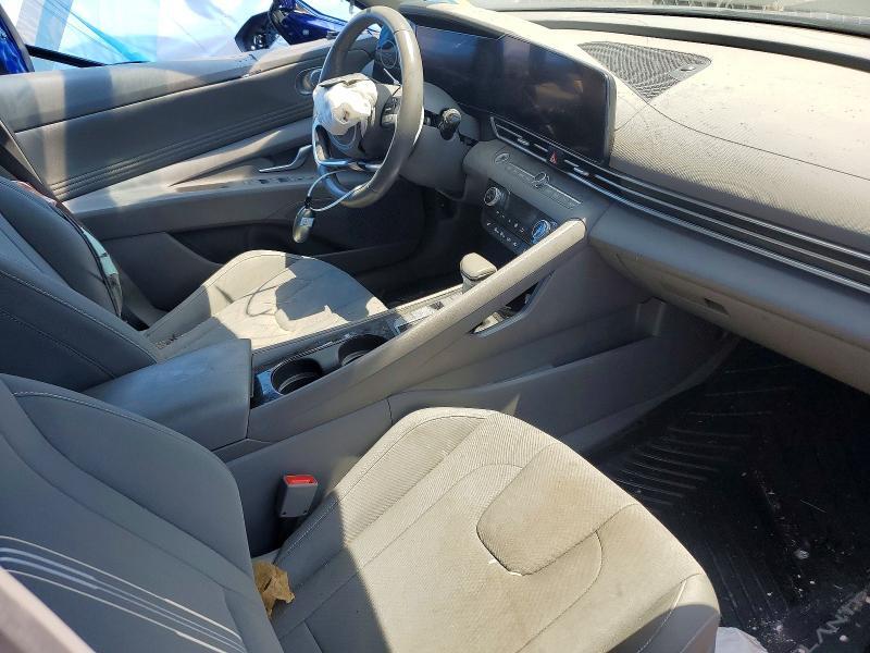 2024 HYUNDAI ELANTRA SEL — Фото 7 из 13