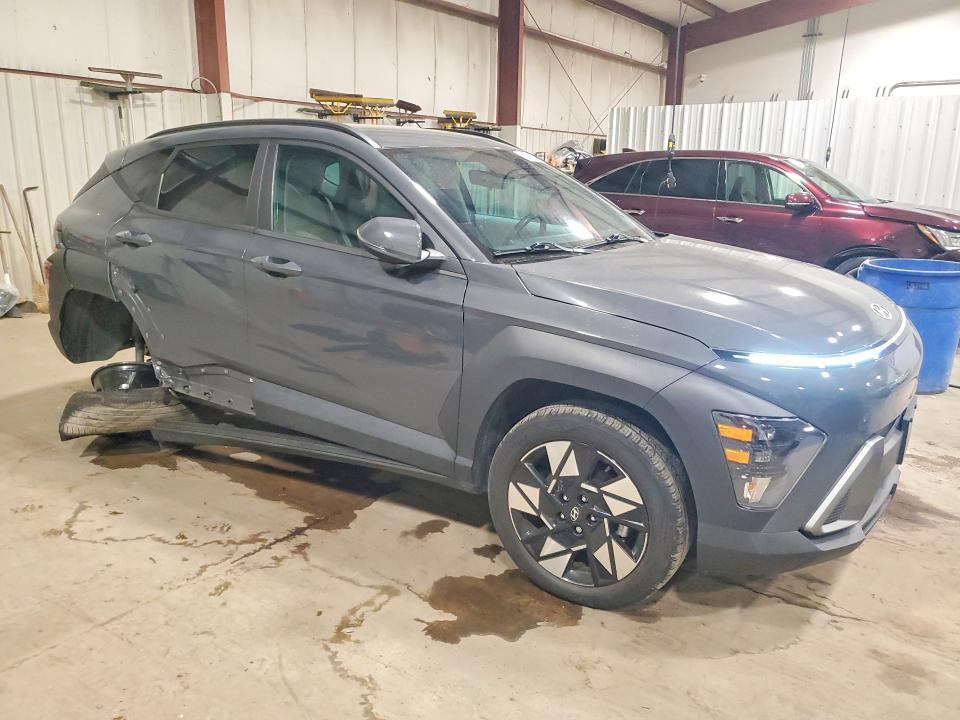 2024 HYUNDAI KONA SEL — Фото 4 из 13