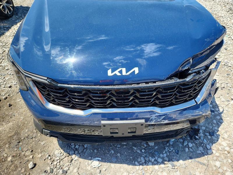 2024 KIA SORENTO S — Фото 12 из 13