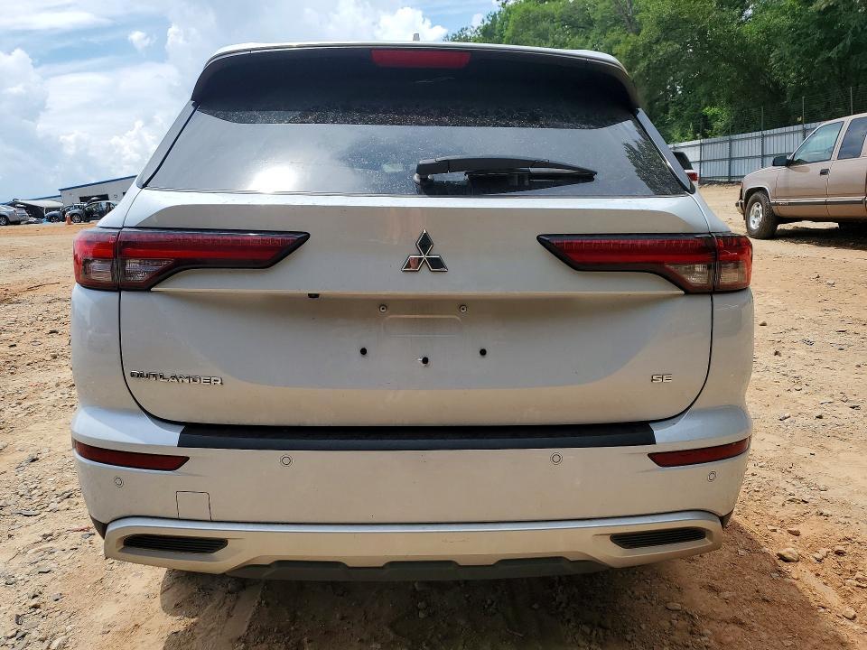 2024 MITSUBISHI OUTLANDER SE/BLACK EDITION — Фото 6 из 13