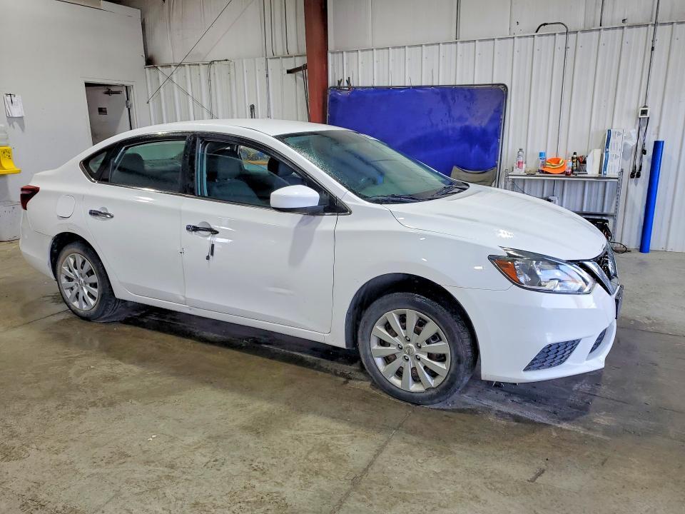 2017 NISSAN SENTRA SV — Фото 4 из 12