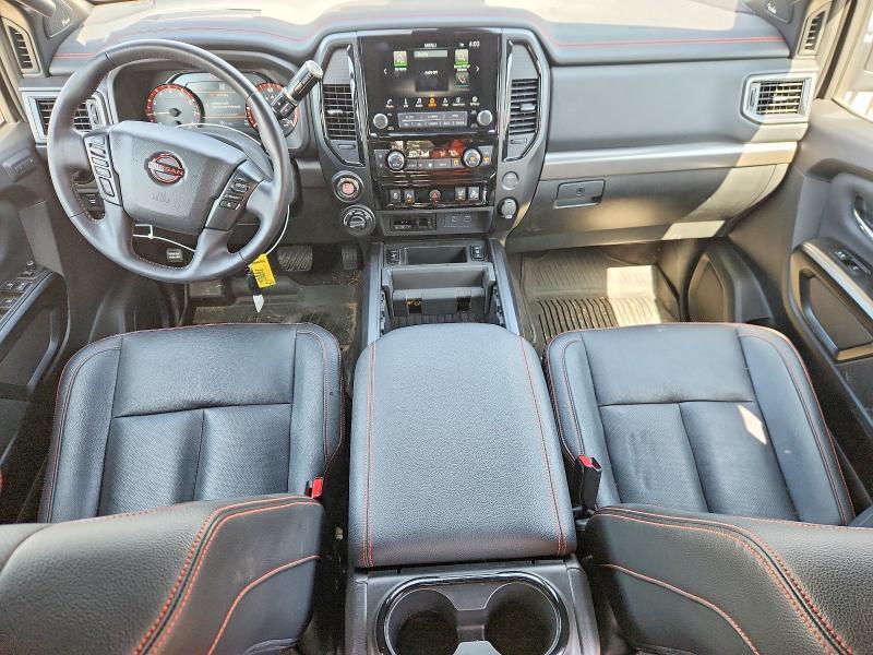 2024 NISSAN TITAN PRO-4X — Фото 8 из 12