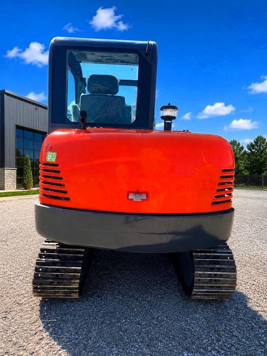 2024 6 TON MINI EXCAVATOR + HYDRAULIC THUMB YANMAR MOTOR — Фото 5 из 10
