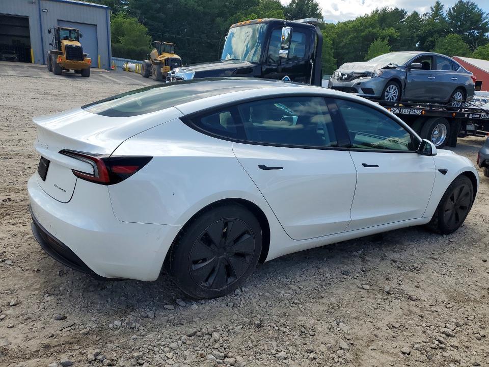 2024 TESLA MODEL 3 — Фото 3 из 12