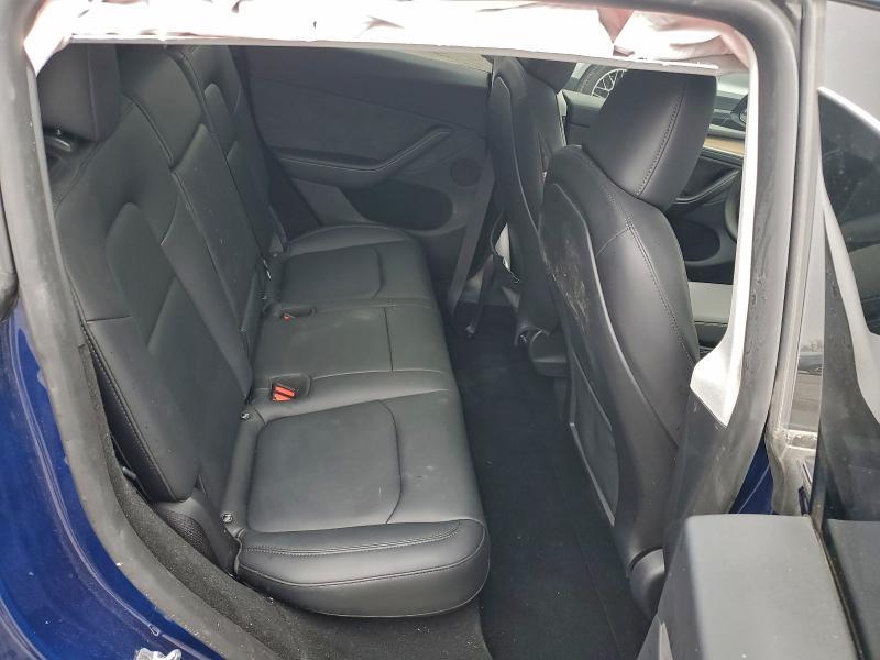 2024 TESLA MODEL Y — Фото 10 из 12