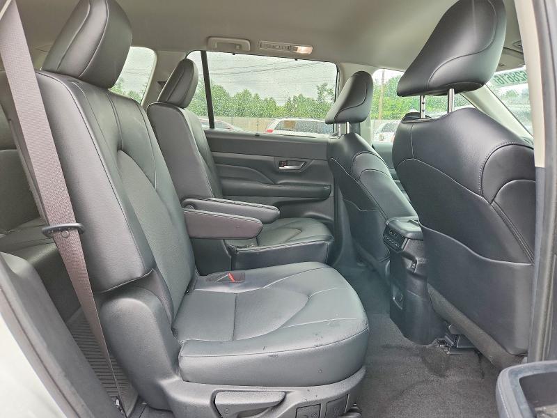 2024 TOYOTA GRAND HIGHLANDER XLE — Фото 11 из 13