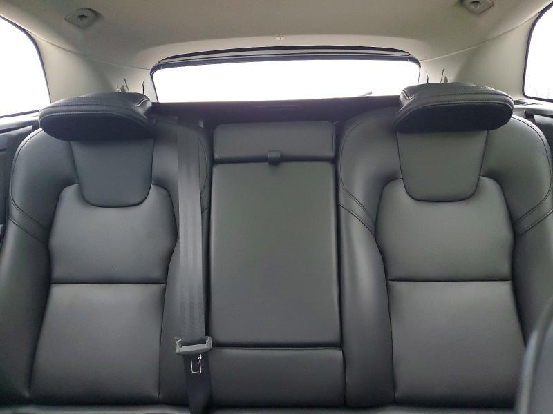 2024 VOLVO XC60 CORE — Фото 10 из 14