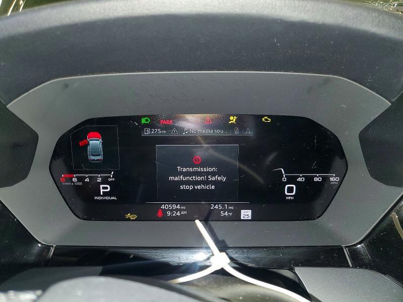 2025 AUDI A3 PREMIUM PLUS — Фото 9 из 12