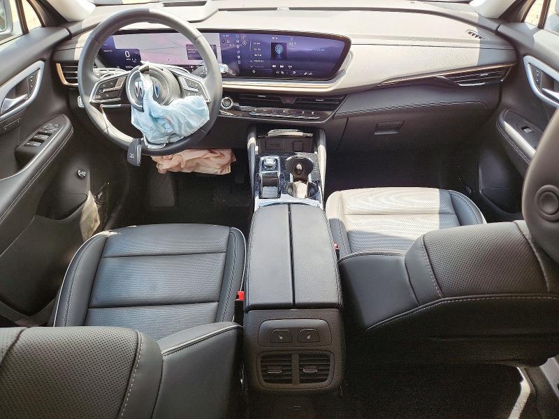 2025 BUICK ENVISION AVENIR — Фото 8 из 13