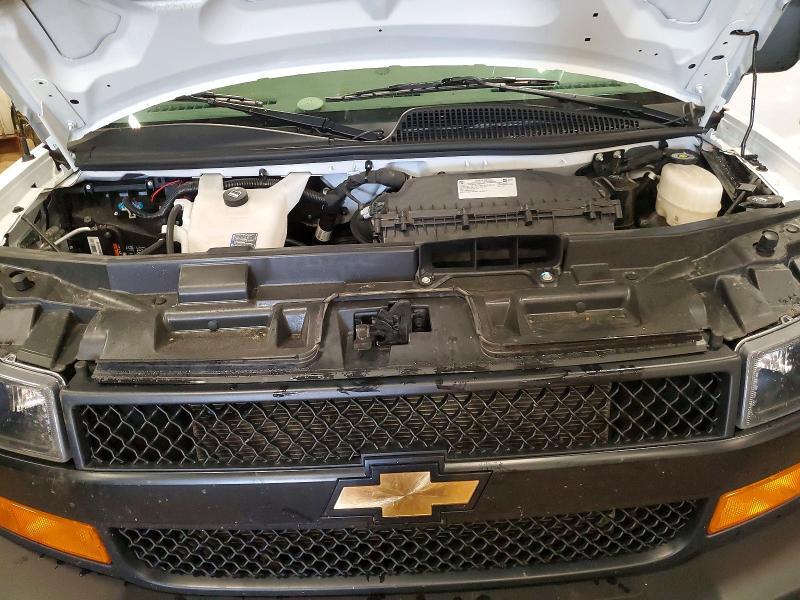 2025 CHEVROLET EXPRESS 2500 — Фото 12 из 13