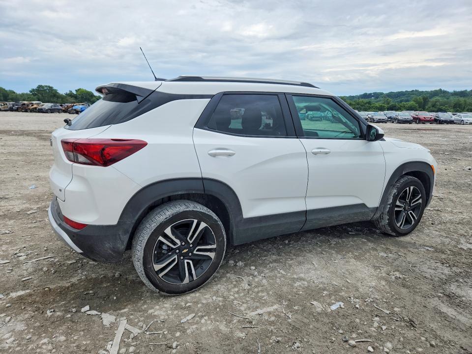 2025 CHEVROLET TRAILBLAZER — Фото 3 из 12