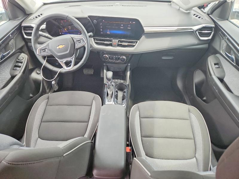 2025 CHEVROLET TRAILBLAZER — Фото 8 из 12