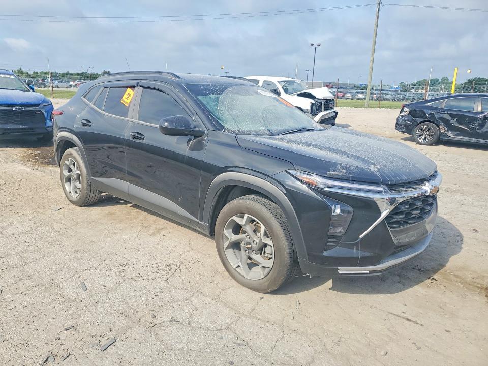 KL77LHEP2SC274325 2025 CHEVROLET TRAX photo no. 4