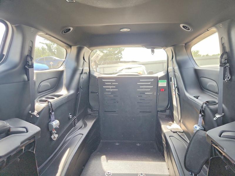2025 CHRYSLER VOYAGER LX — Фото 10 из 13