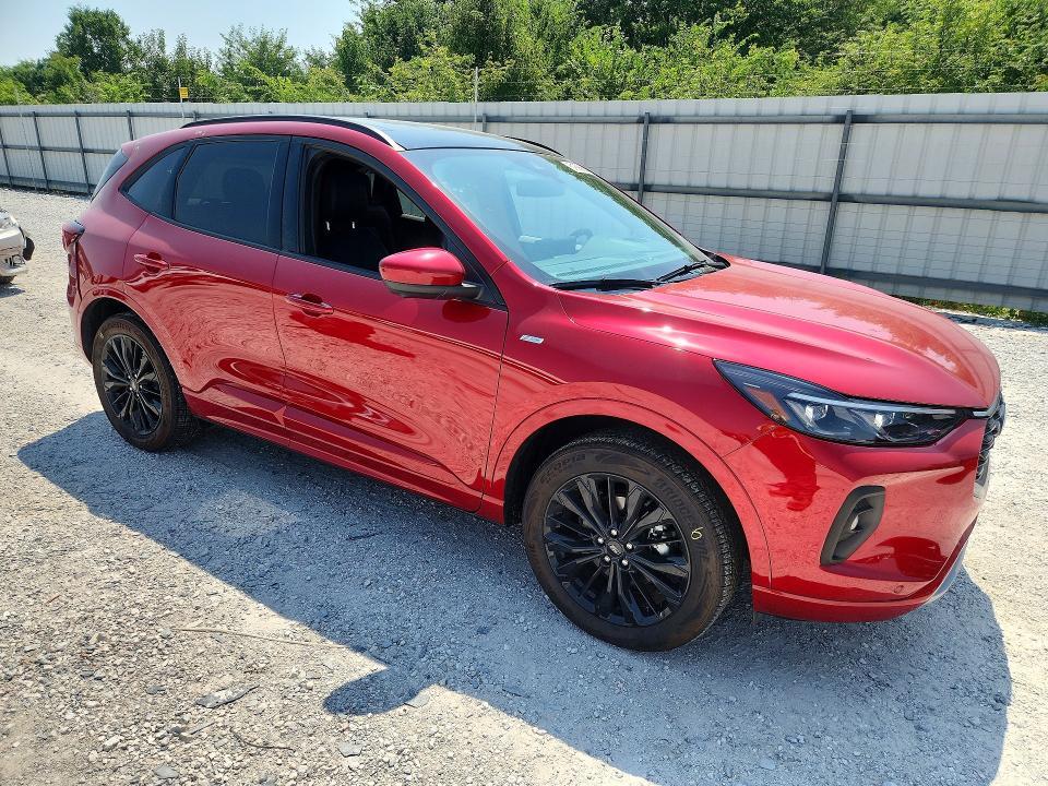 2025 FORD ESCAPE ST LINE ELITE — Фото 4 из 13