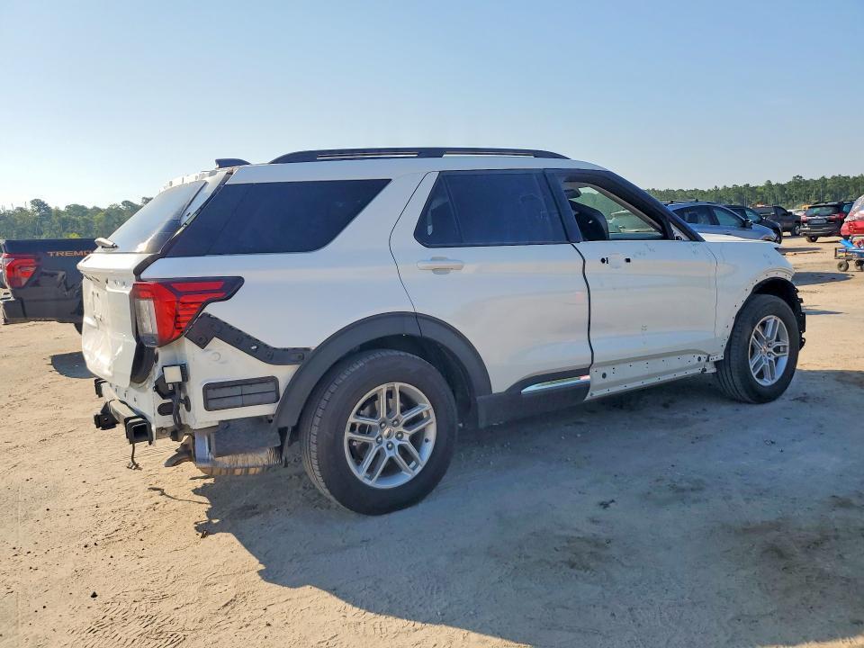 2025 FORD EXPLORER ACTIVE — Фото 3 из 14